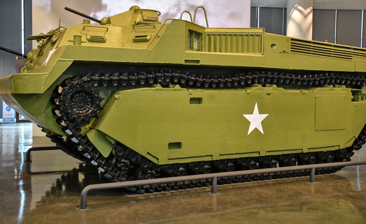 Amfibia desantowa LVT-3C Bushmaster