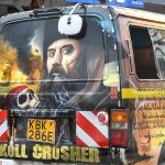 Mombasa, afrykańskie kolorowe busy